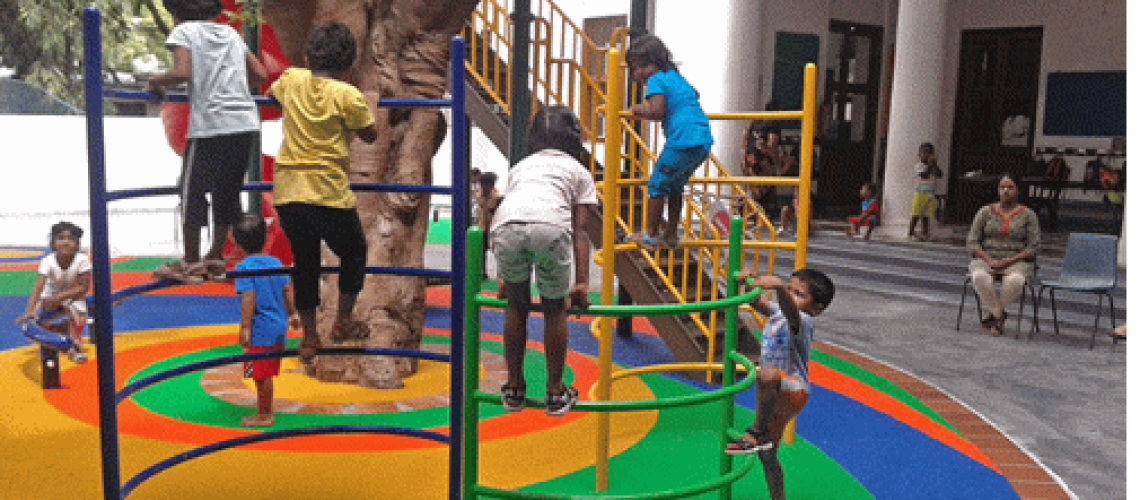 Nouvelle cour de récréation à l’école maternelle