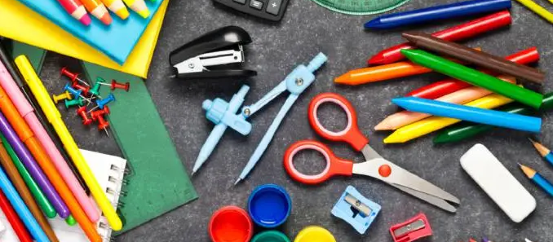 fournitures-scolaires-qui-est-le-moins-cher-entre-leclerc-carrefour-auchan-et-les-autres-1349045